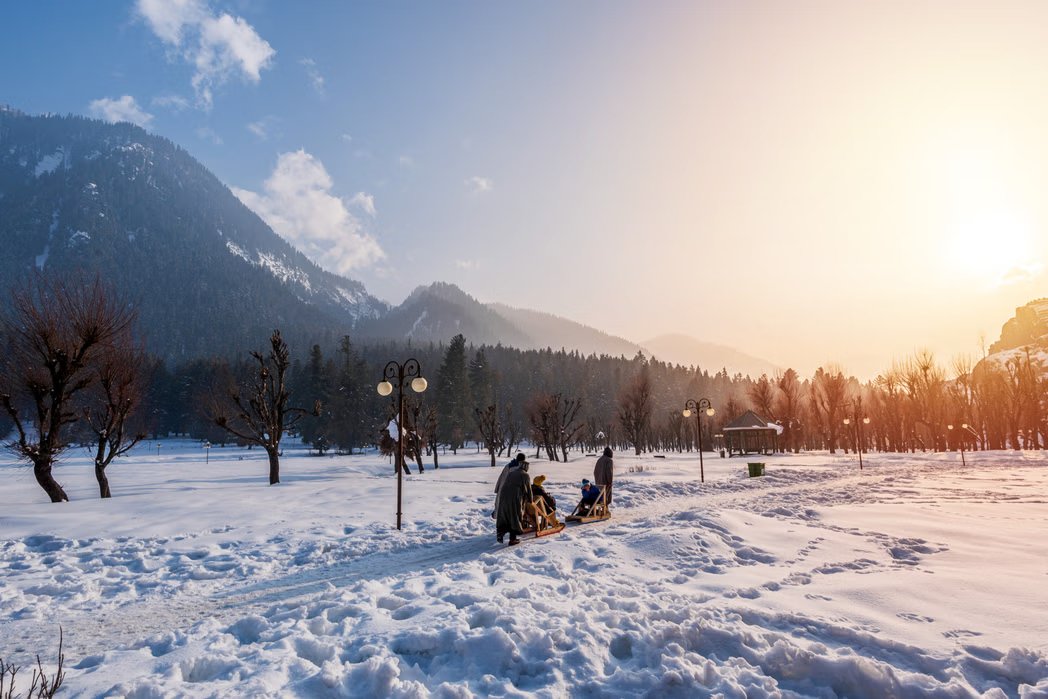 Heavenly Bliss | Kashmir Honeymoon Retreat